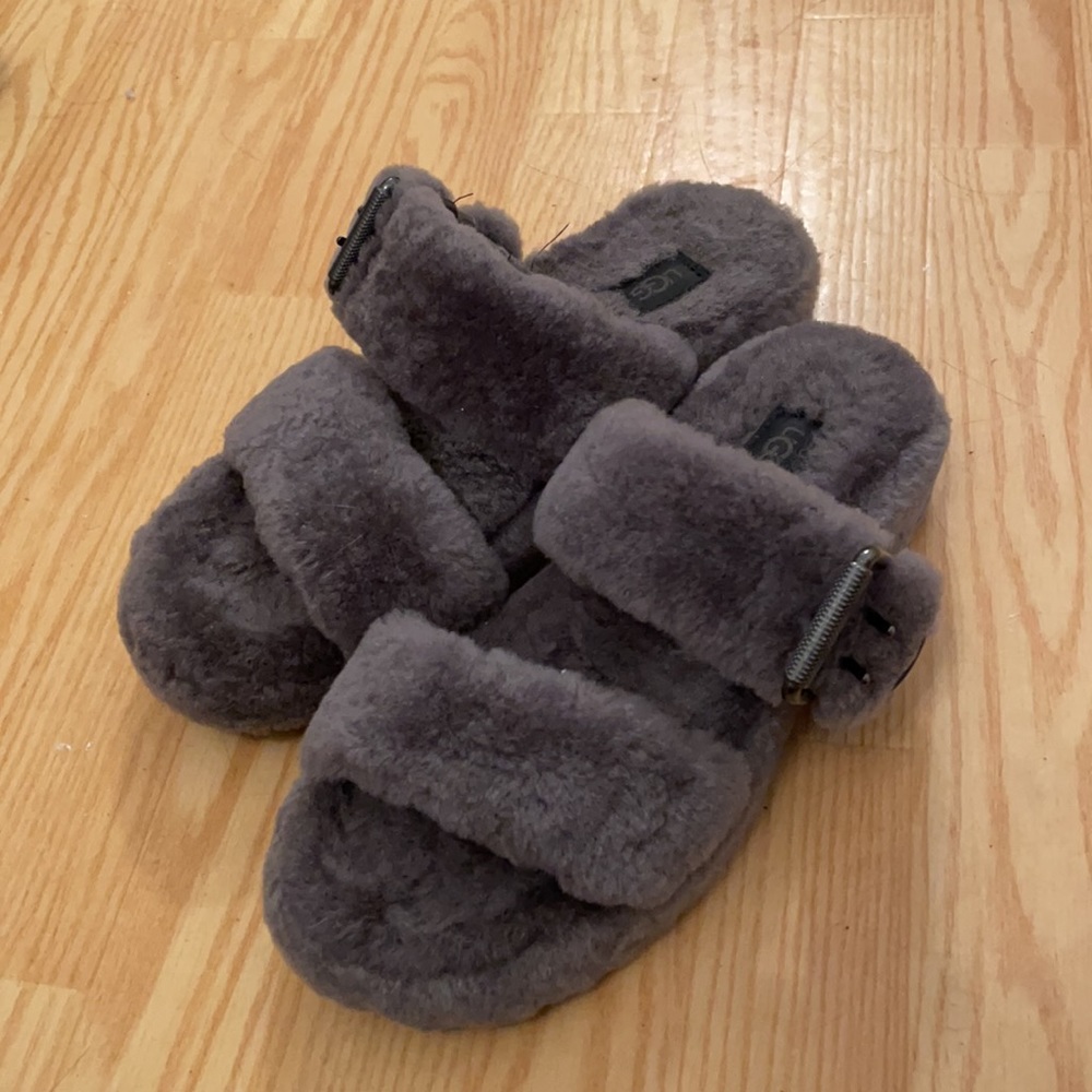 UGG Women's Fuzz Yeah Slipper